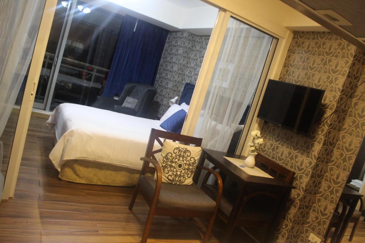 Paranaque City Azure Urban Resort A4 Near Airport Mall With Wavepool מראה חיצוני תמונה